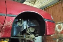 Зварювання кузова обробка глушник кузова