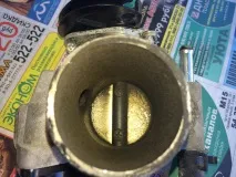 Чищення дросельної заслінки переробка виведення картерних газів чищення