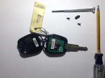 Заміна батарейки на ключі треба