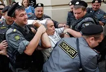 Зуби Каспарова зрівняють із собачими Каспаров