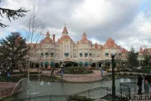 Disney Land та Walt Disney Studios walt
