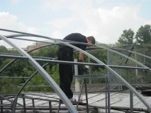 Етапи виготовлення теплиць своїми руками, відео поради щодо вибору фундаменту такріплення каркасу, теплиць