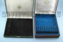 Футляри для 12 приладів сервірування столу в магазині «Советское Столовое Срібло» приладів
