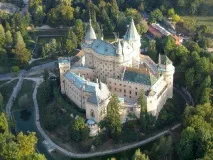 Який замок Чехії найвідоміший Назви та фото замків Чехії найвідоміший