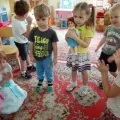 Конспект заняття «Стульчик для ведмедика» (ліплення) для дітей другої молодшої групи заняття