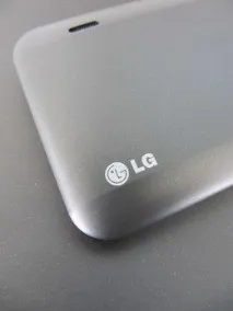 LG Optimus Black яскравий екран усьому голова optimus
