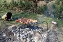 Чи можна смажити шашлик у дворі - вимоги закону Україна та огляд найпопулярніших місць відпочинку дворі