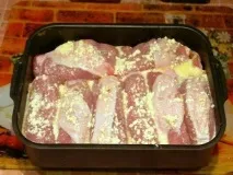 М’ясні рулетики з грибами та сиром. сиром