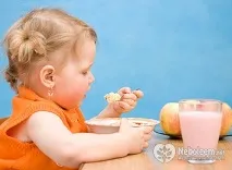 місяців