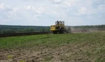 Пенсійні фонди США, Норвегії та Швеції скупилимільйони гектарів українських земель швеції
