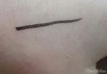 Відгук про Капілярне підведення для повік Л Етуаль CALLIGRAPHIE Підводка для очей у формі фломастеру підведення
