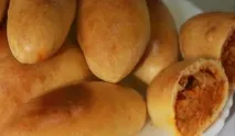 Тістечка з капустою в духовці і смажені на сковороді капустою
