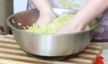Тістечка з капустою в духовці і смажені на сковороді духовці