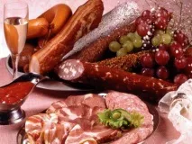 Плюси та мінуси копченостей плюси