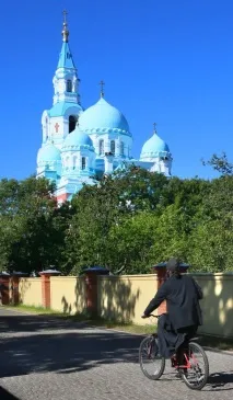 місцях