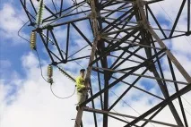 Пташка» на дроті підлітки масово гинуть, роблячи селфі на ЛЕП дроті