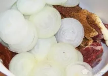 Рецепт яловичини з овочами, запечені в рукаві яловичини