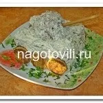 Листковий салат з курячою печінкою курячою