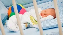 Скільки годин має спати новонароджена дитина (на добу) скільки
