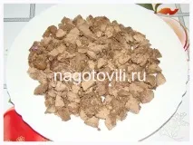 Листковий салат з курячою печінкою листковий