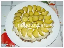 Листковий салат з курячою печінкою салат