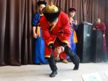 Вчити дітей правильно зустрічати Сагаалган важливо важливо