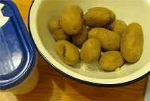 Варена картопля картопля