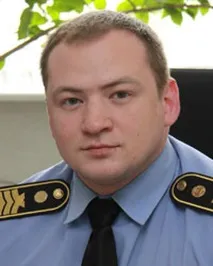 Замість батька аліменти на дитину може платити бабуся батька