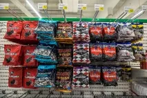Всім санкціям на зло що купують українці у фінських супермаркетах - НОВИНИ У ФОТОГРАФІЯХ купують