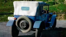 Мотоцикл, який став автомобілем який