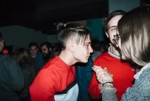 Я зможу бути серйозним, але не зараз» Фотозвіт з концерту Томмі Кеша у Казані серйозним