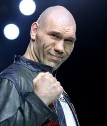 Знаменитий боксер і депутат «Анекдоти про Валуєва я вигадую сам! » депутат