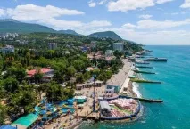 Алуштинська набережна набережної