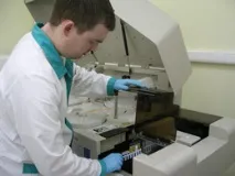 незалежна