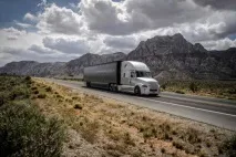 Freightliner Inspiration – перший - самоврядний - тягач перший