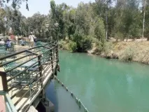 Де тече свята вода вода