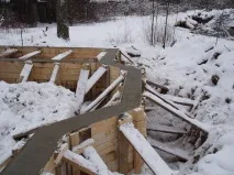 заливати