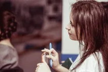 Як написати «напівобороту» і не облажатися написати