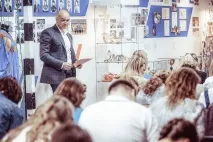 Як написати «напівобороту» і не облажатися написати