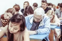 Як написати «напівобороту» і не облажатися написати
