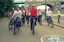 Як повинен їхати велосипедист дорогою проти руху чи назустріч, свіже, 2017 рік Їхати