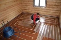 Ламінат для покриття теплої водяної підлоги водяної