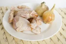 Шурпа з куркою та домашньою локшиною домашньою