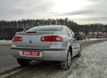 Як мене не поспішаючи зачаровувала Renault Laguna renault