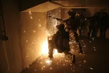 Між світом та війною сили спеціальних операцій» - Військовий огляд війною