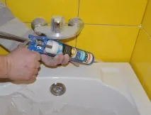 Методи закладення стику ванни зі стіною методи