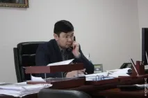 світло