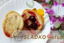 Оладки з родзинками на кефірі рецепт пишної випічки з фото рецепт