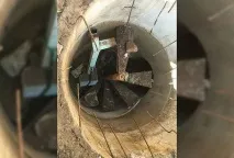 Він знайшов незвичайний люк у дворі незвичайний