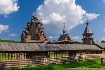 Покровська церква або Петербурзькі Кижі церква
